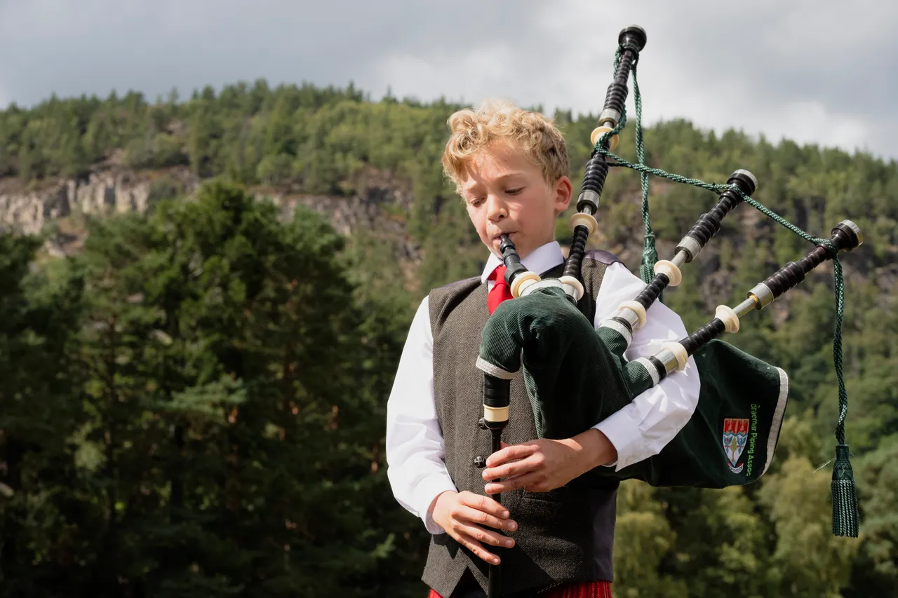 Ballater Highland Games – Pipe Band Parade