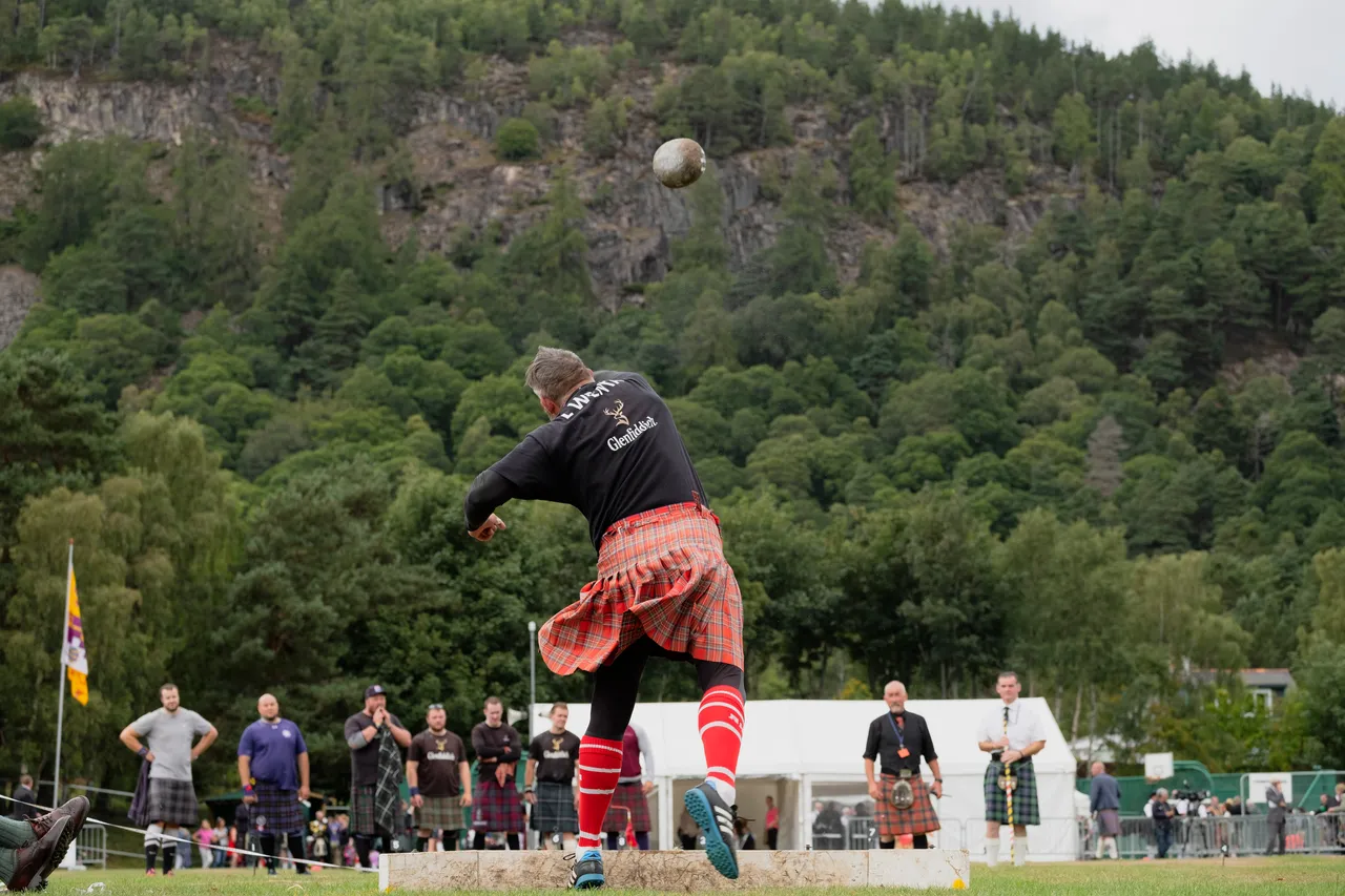 Shot Put (Highland Games)