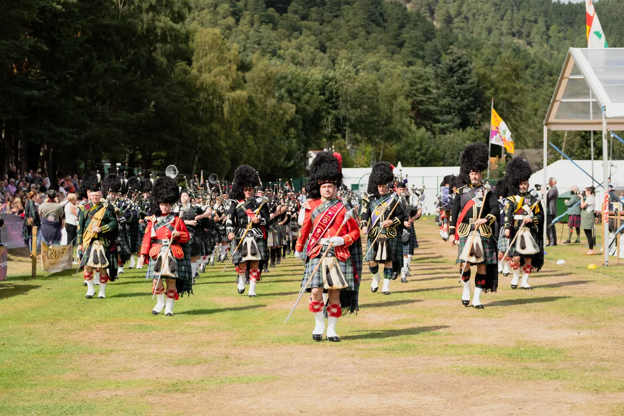 Ballater Highland Games – Pipe Band Parade