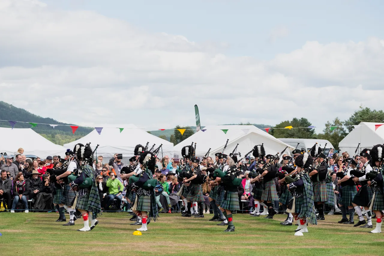 Ballater Highland Games – Pipe Band Parade