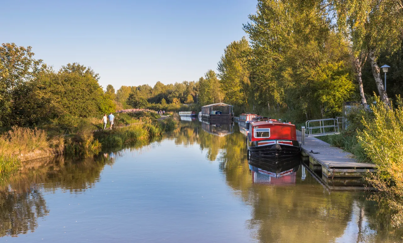 Houseboats on Union Canal