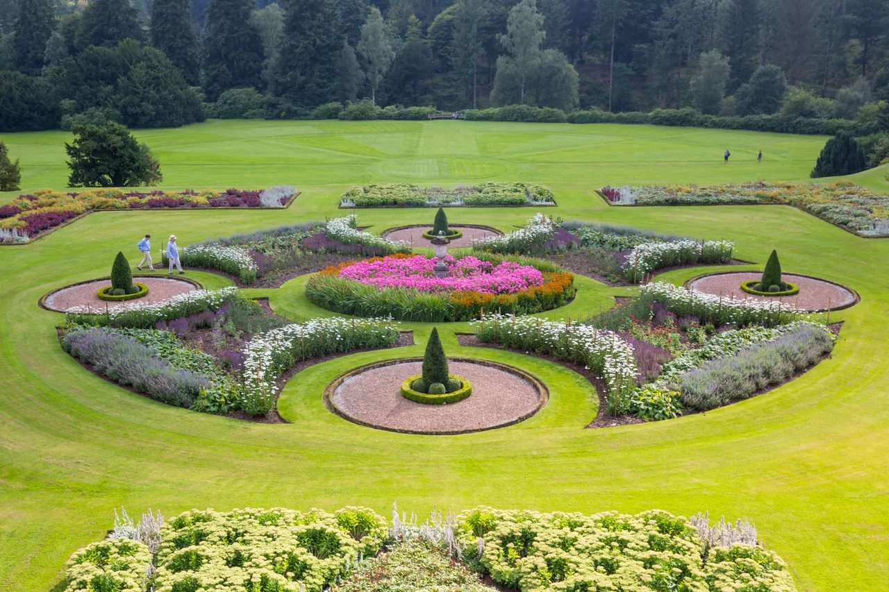 Drumlanrig Castle