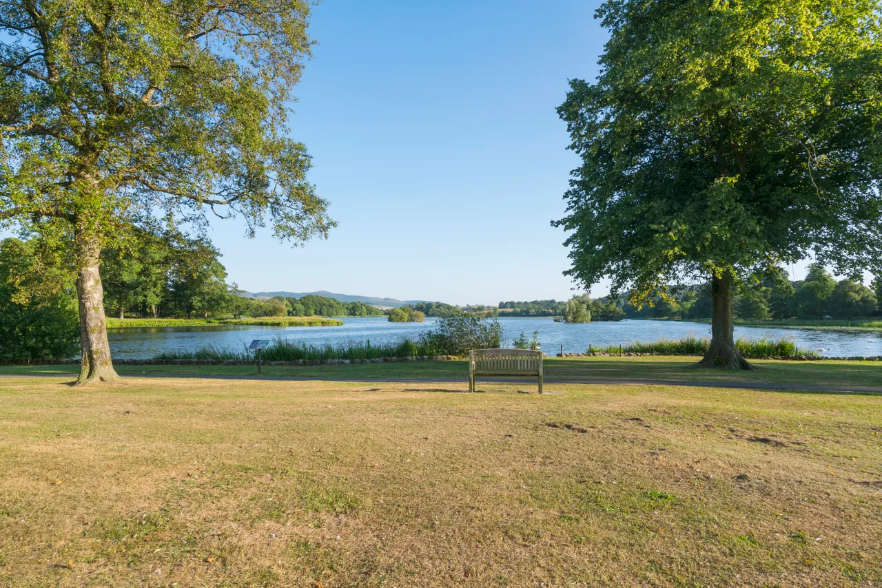 Carlingwark Loch
