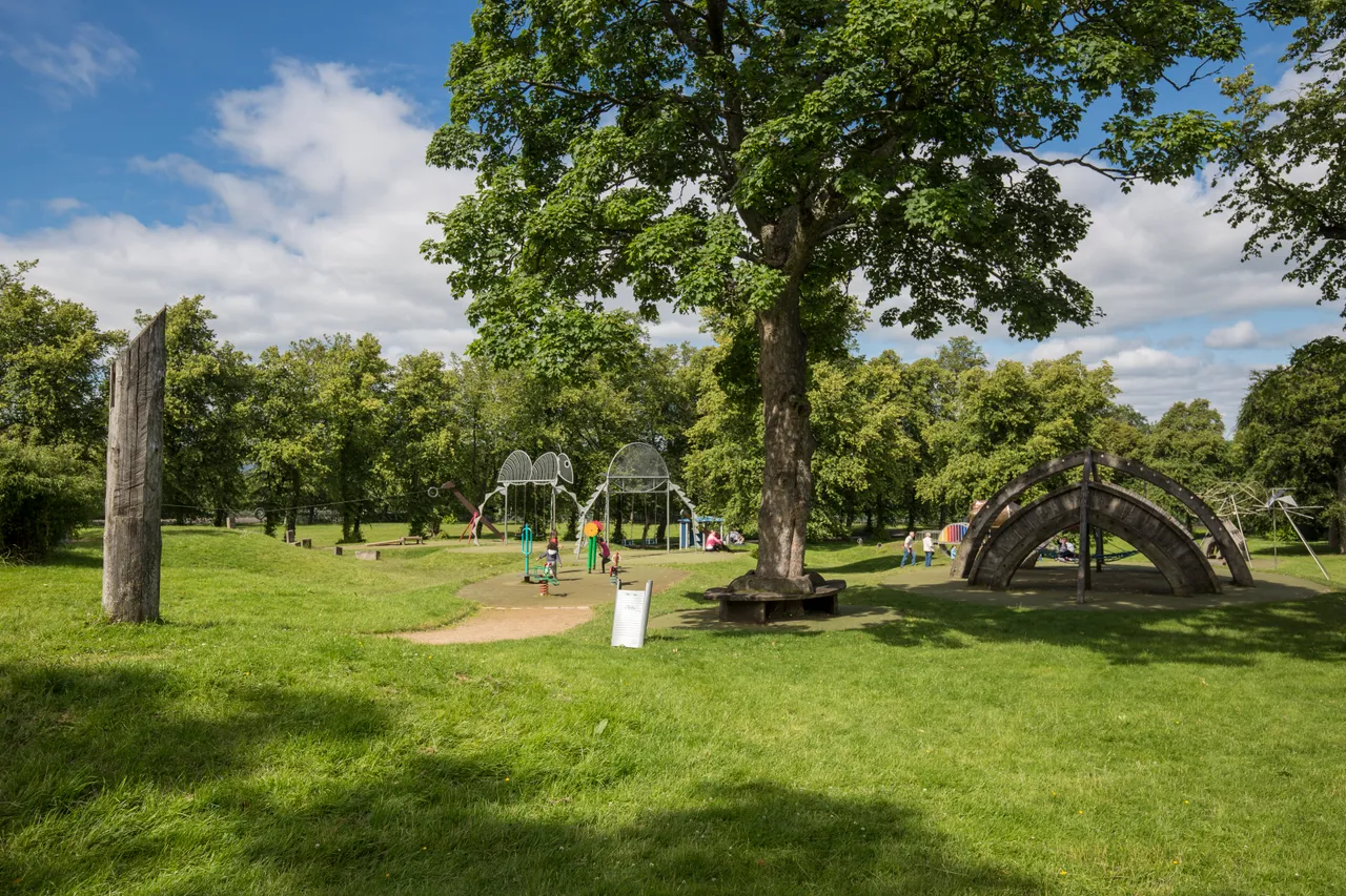 Bellahouston Park