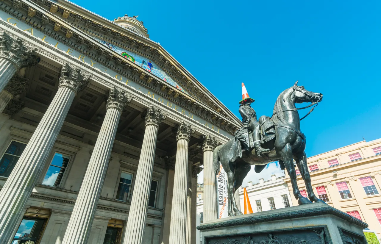 Gallery of Modern Art & Duke of Wellington Statue