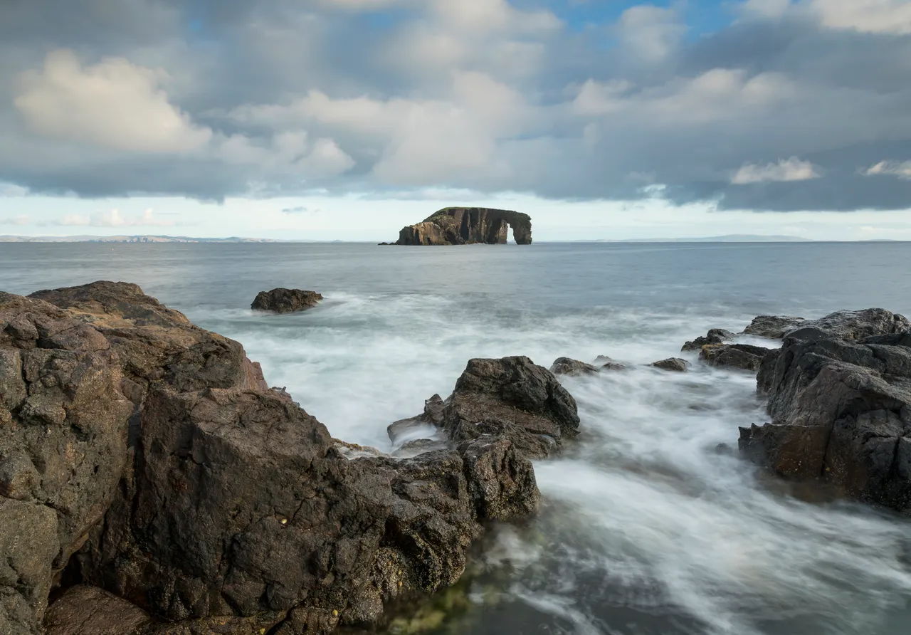 Dore Holm