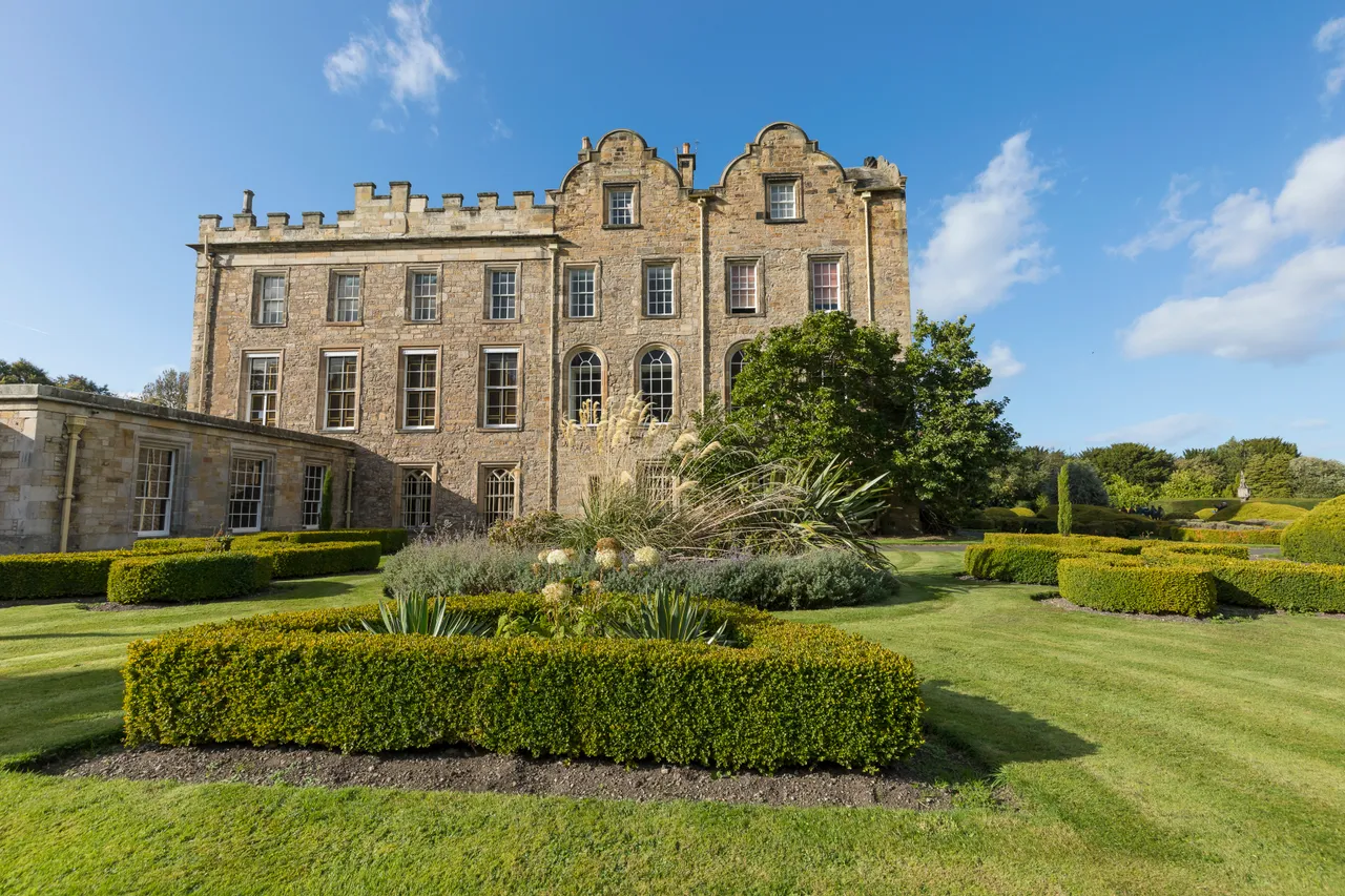 Newbattle Abbey College