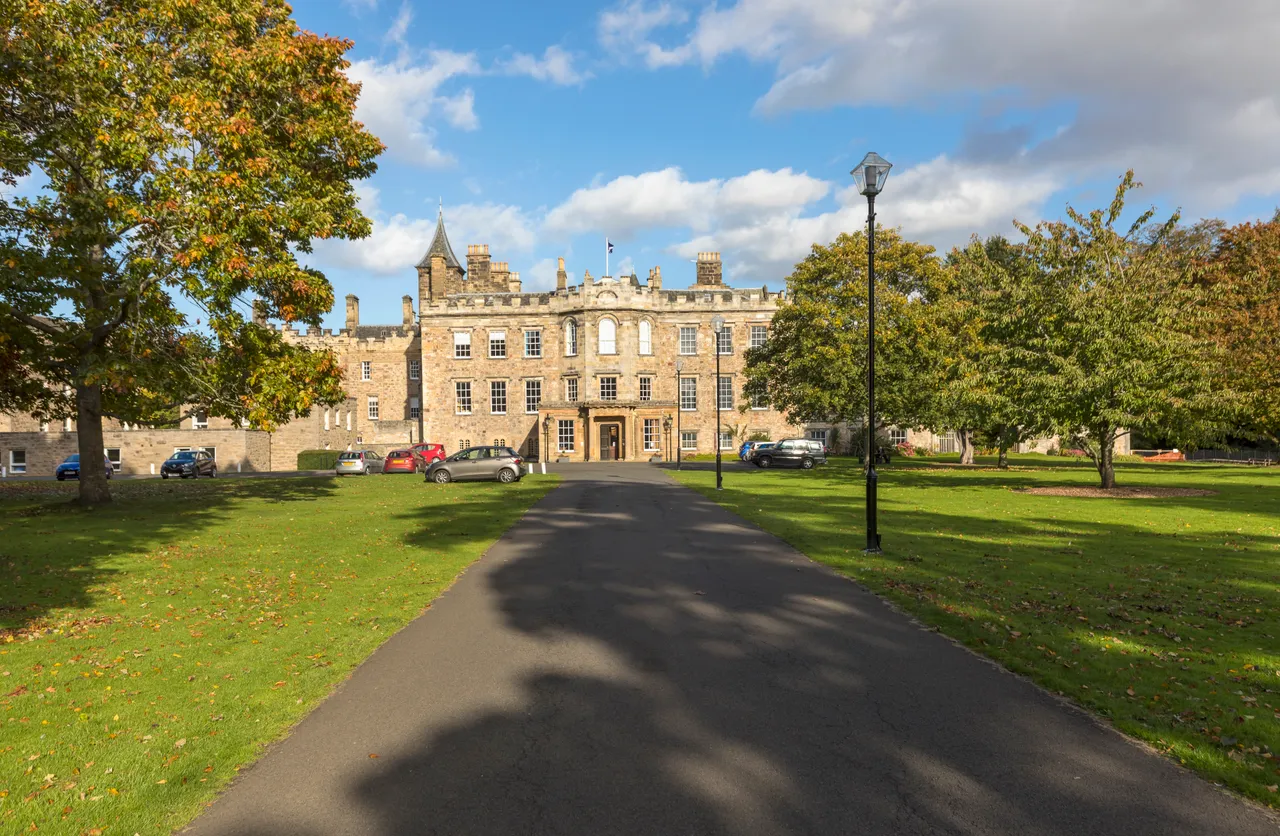 Newbattle Abbey College