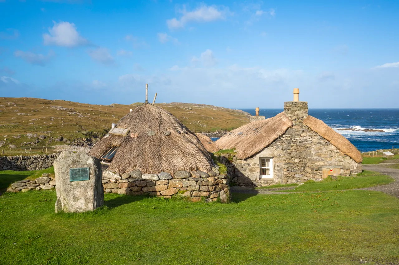 Gearrannan Blackhouse Village