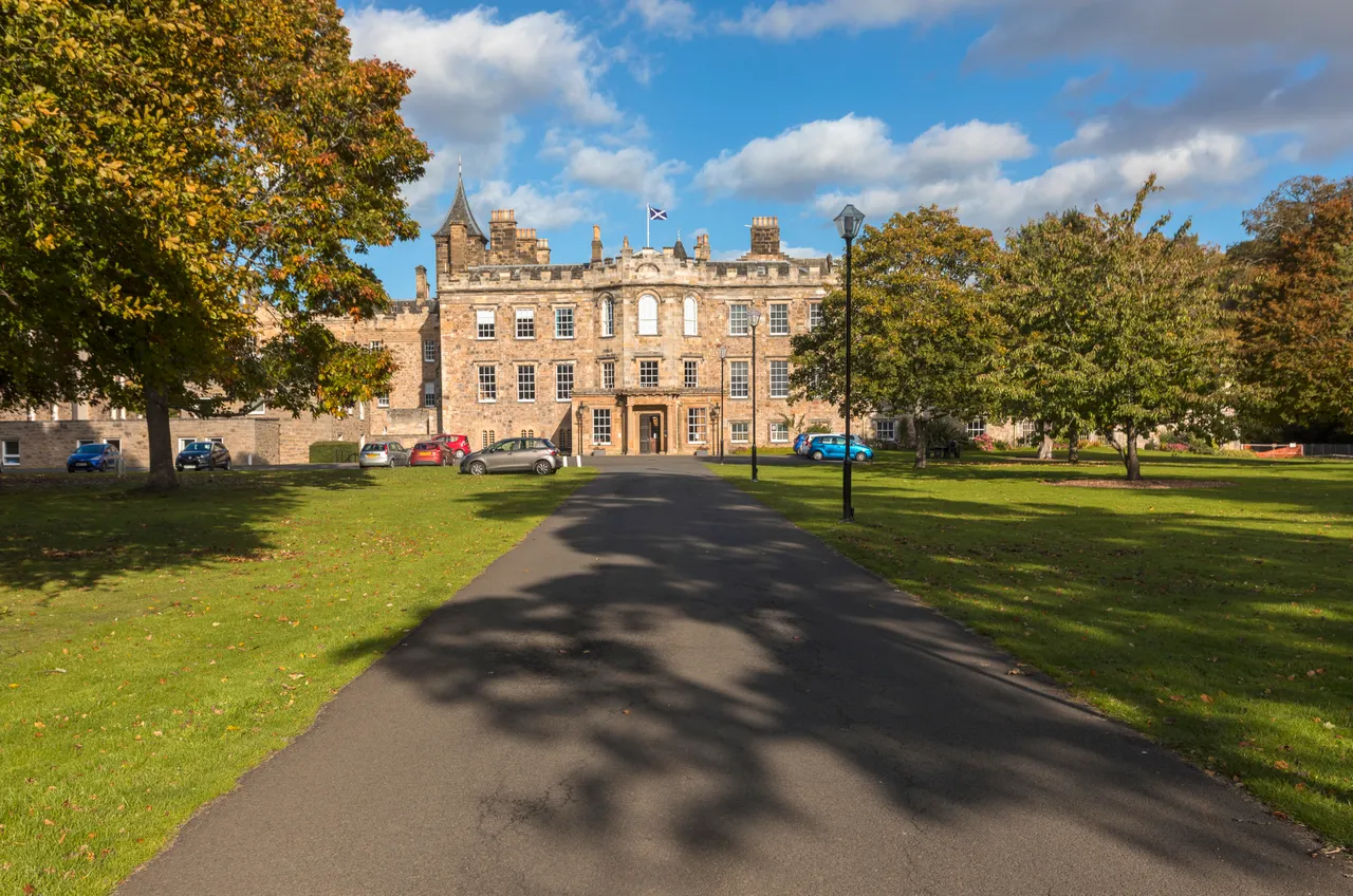 Newbattle Abbey College