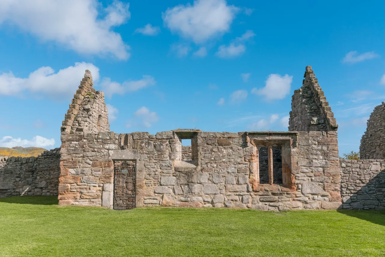 Craigmillar Castle