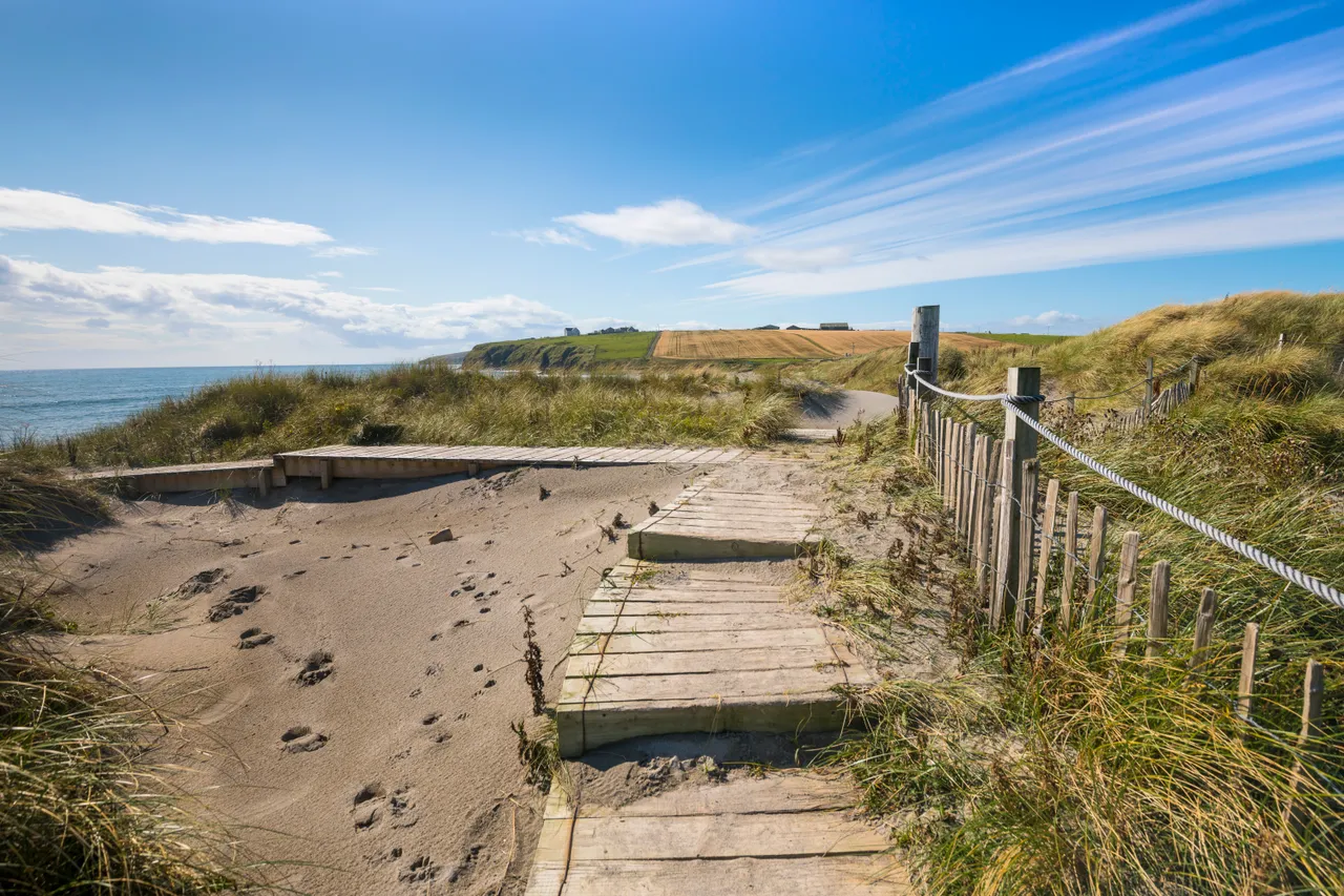 Dingieshowe beach