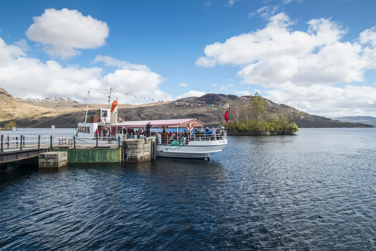 Steamship Sir Walter Scott