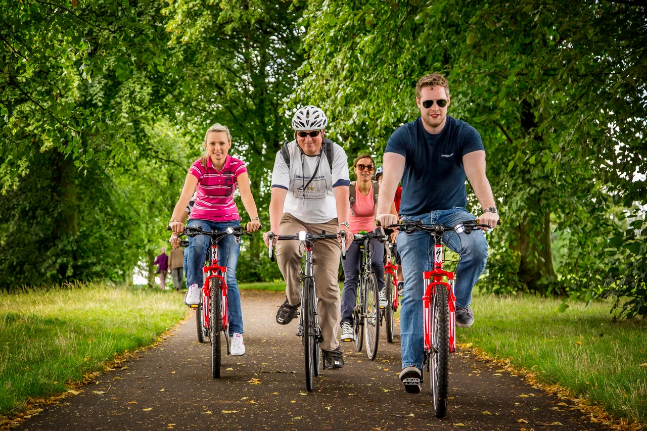 Le Tour Edinburgh