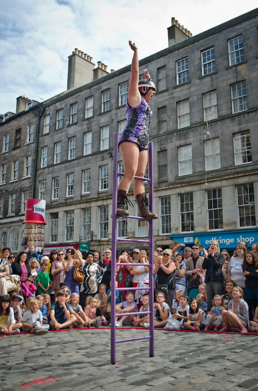 Fringe Street Performer