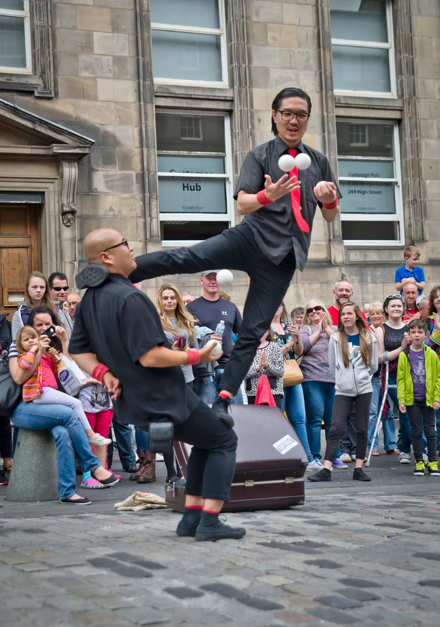 Fringe Street Performer