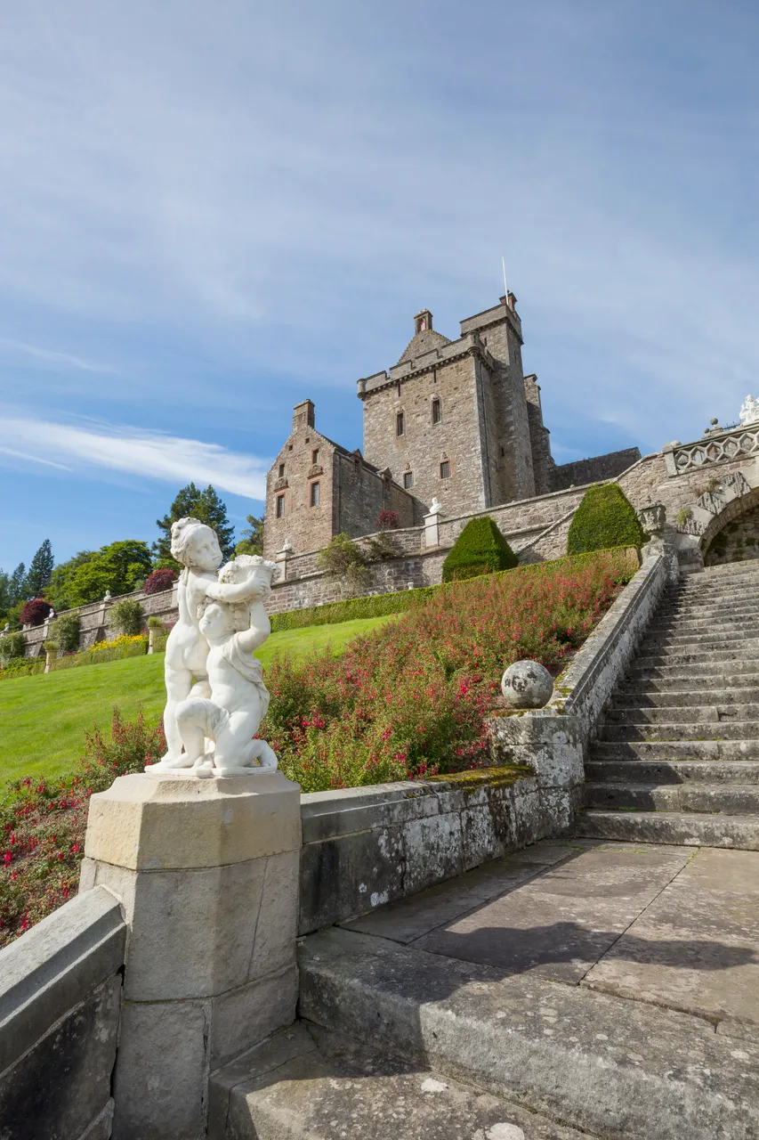 Drummond Castle Gardens