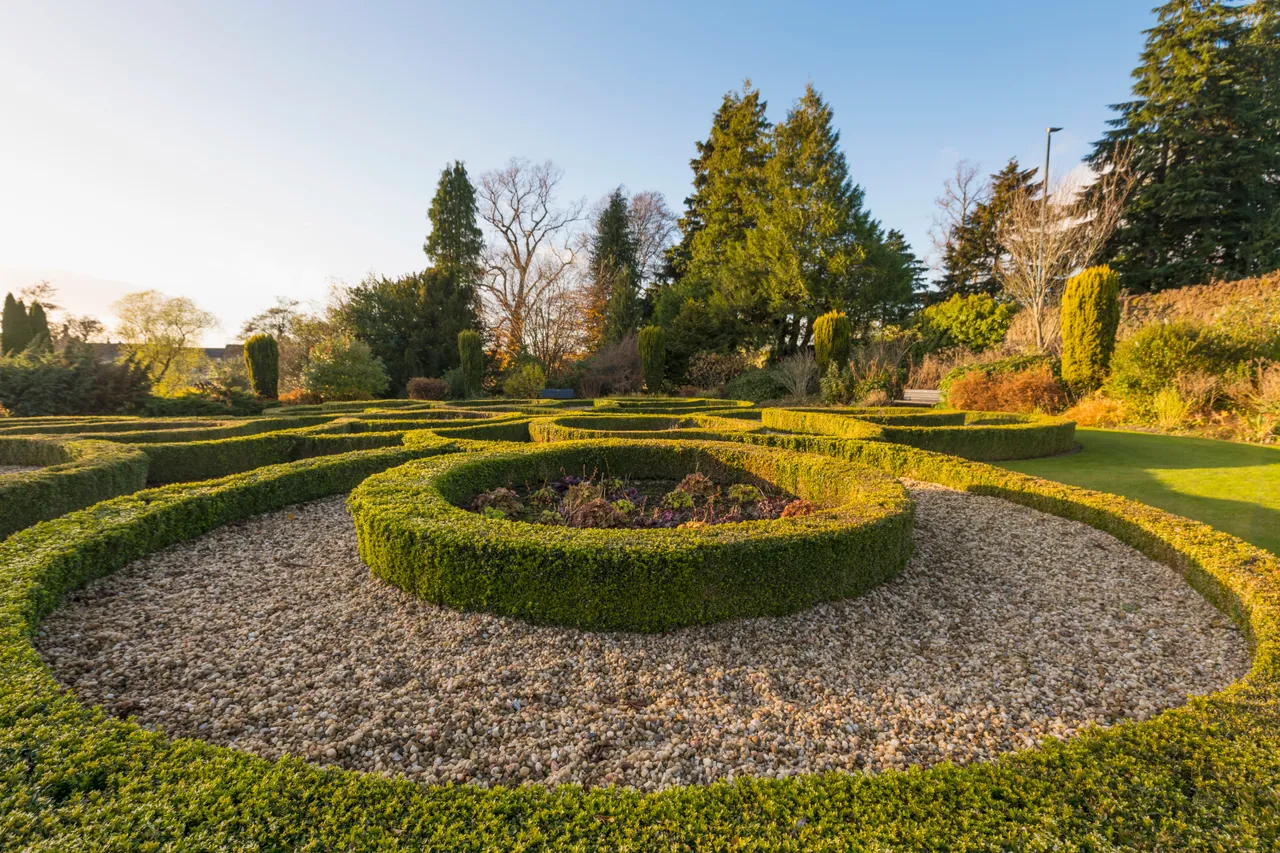 Rodney Gardens, Perth