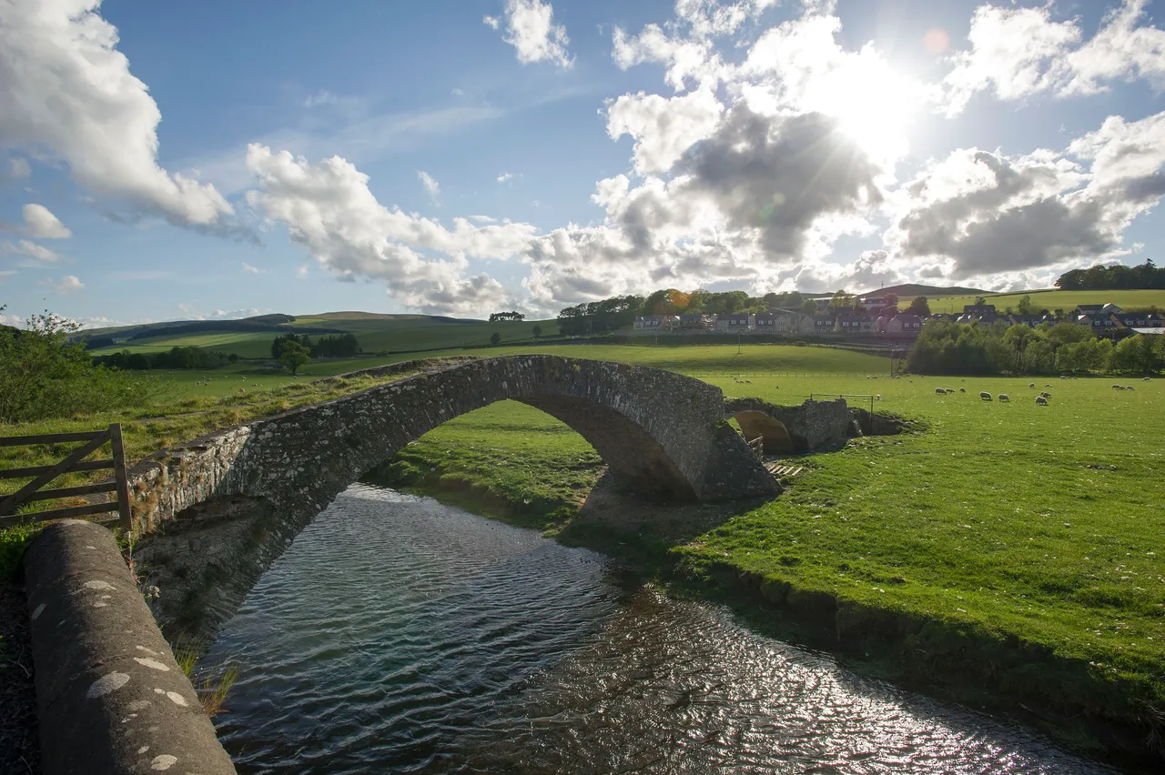 Subscription Bridge, Stow