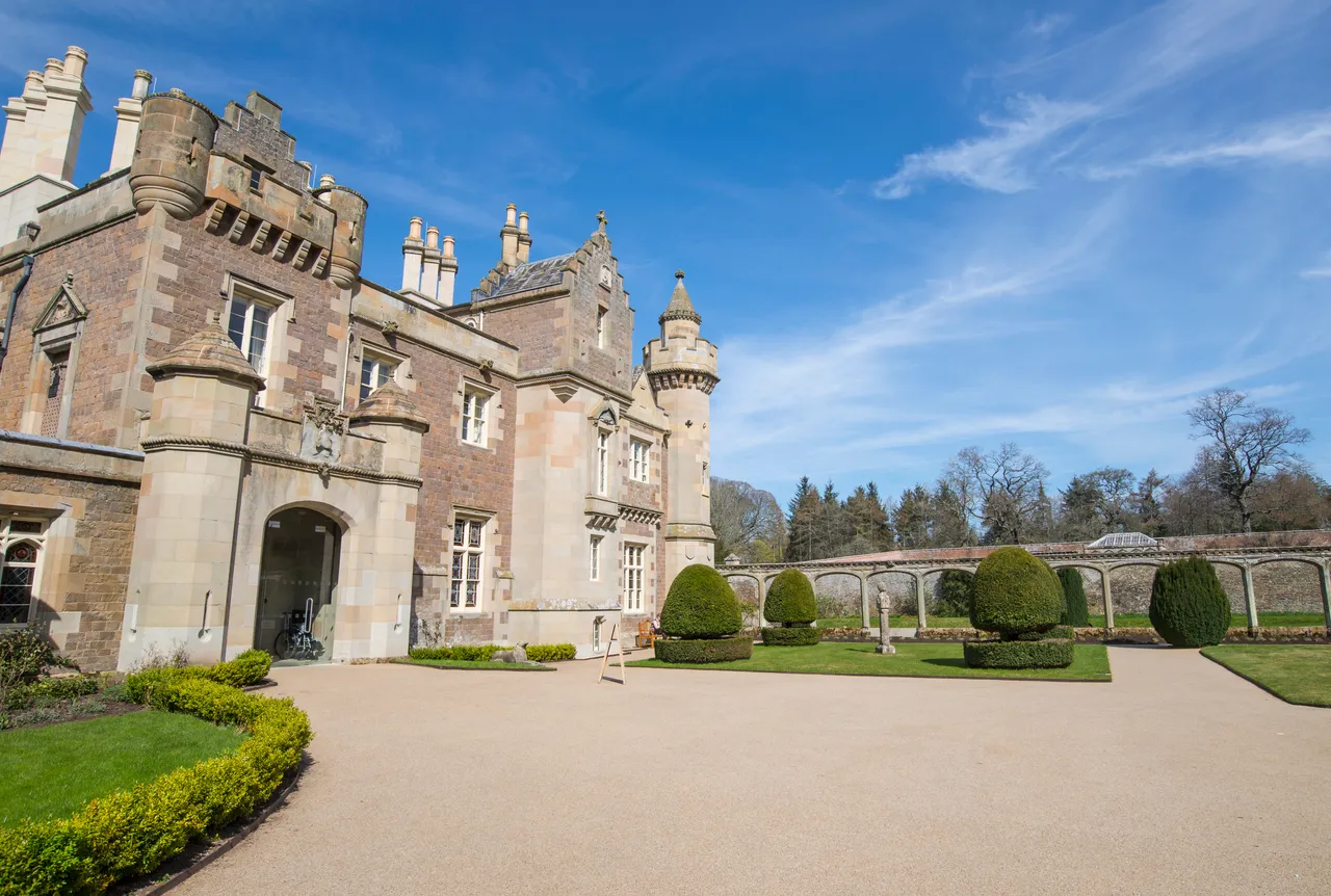 Abbotsford House
