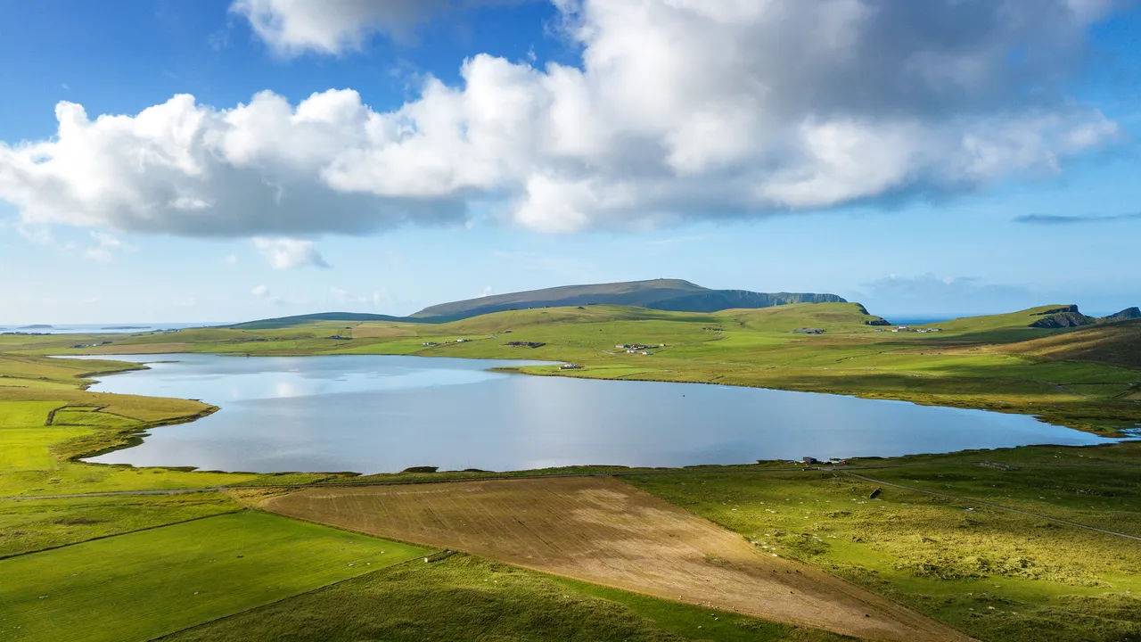 Loch of Spiggie and Brow