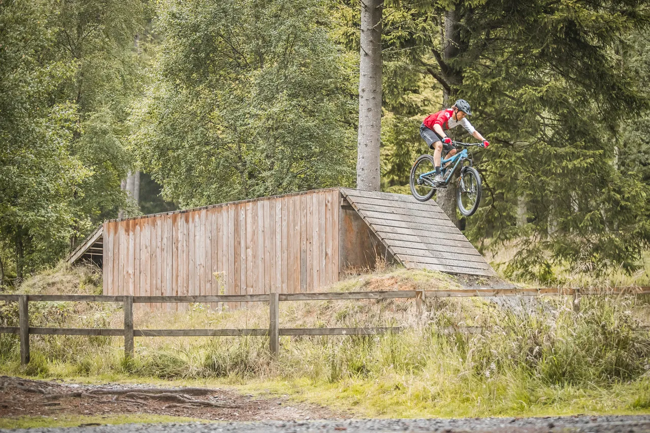 7 Stanes
