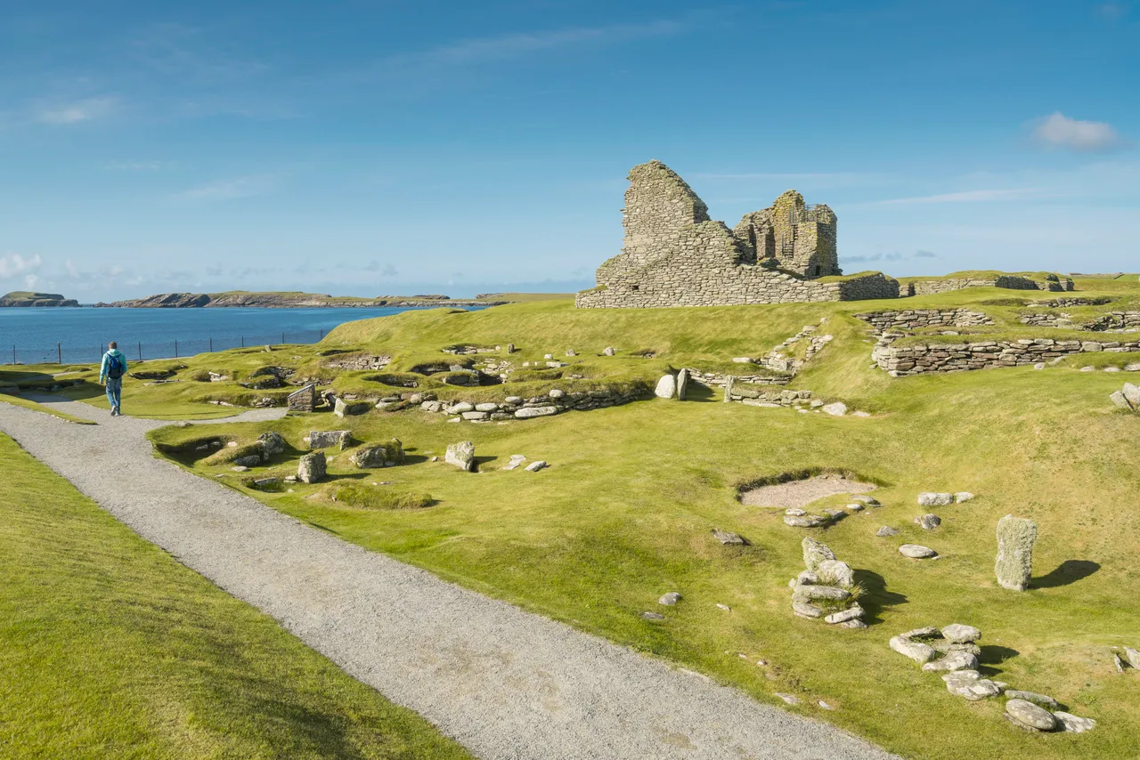 Jarlshof Prehistoric and Norse Settlement