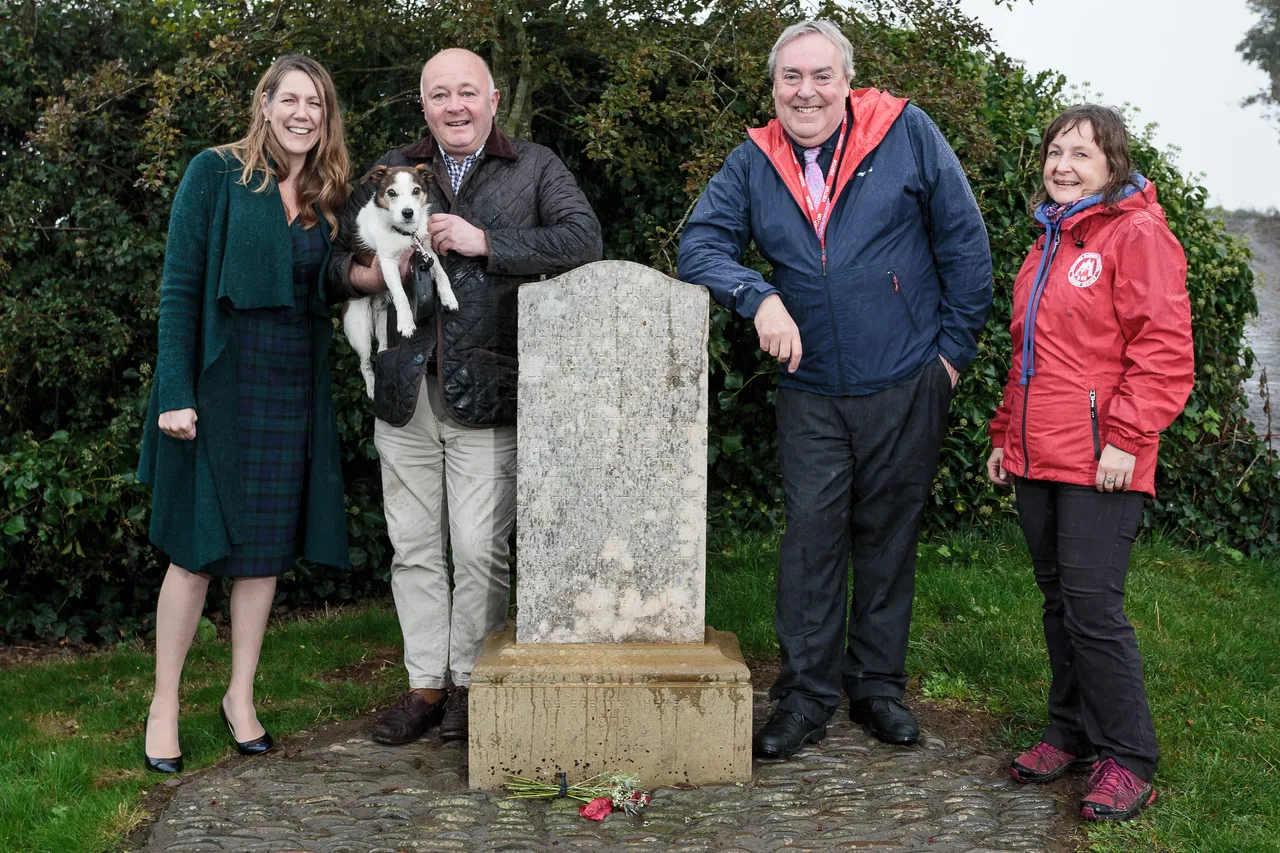 Rhymer's Stone, Melrose