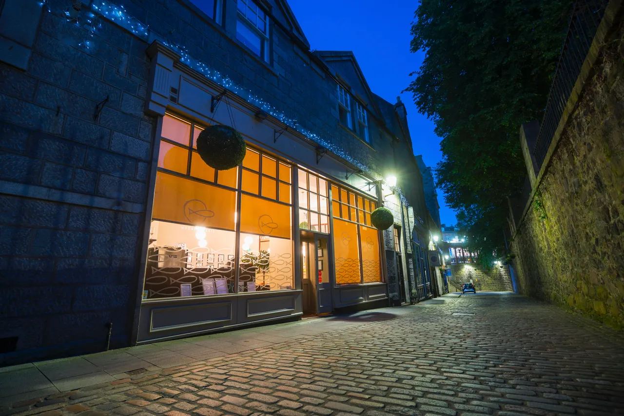 Moonfish Cafe