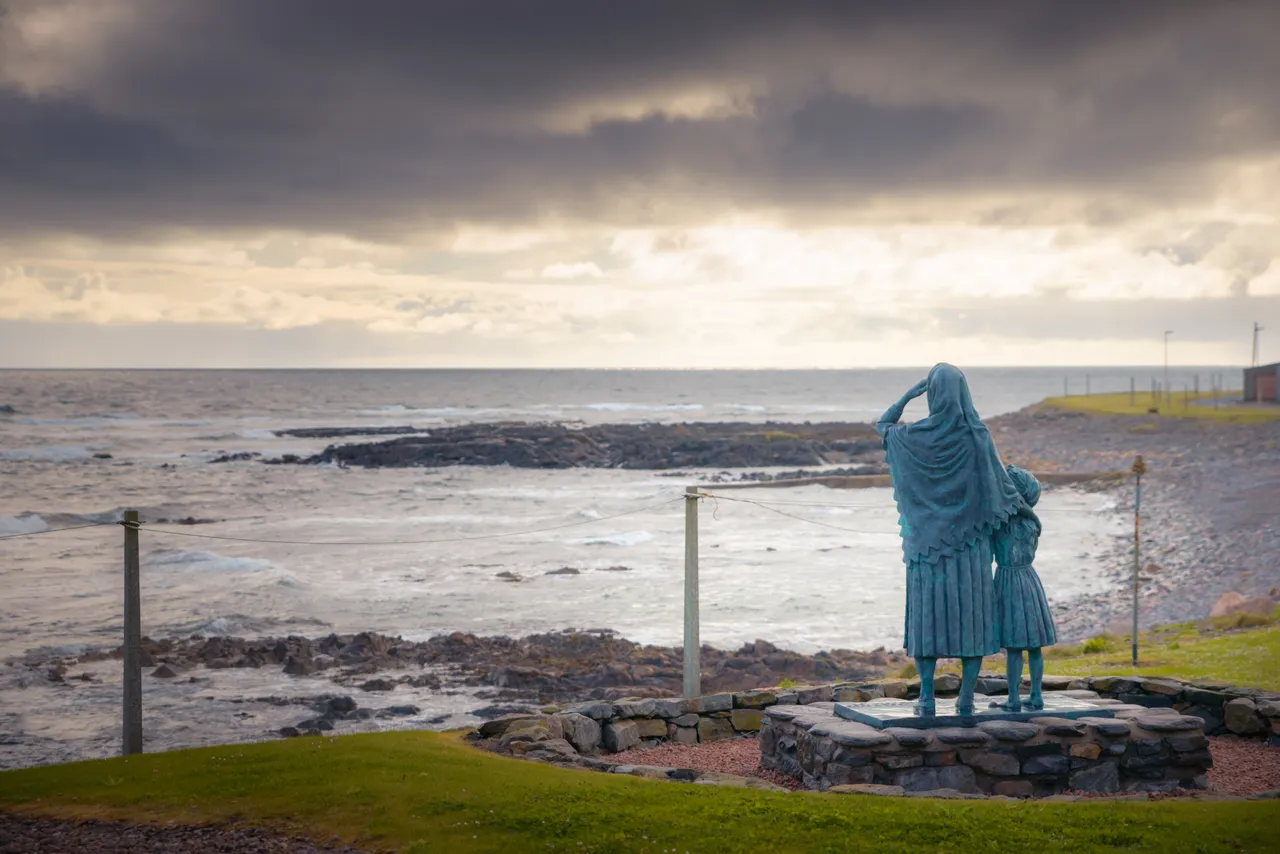 Fishing Wife Statue
