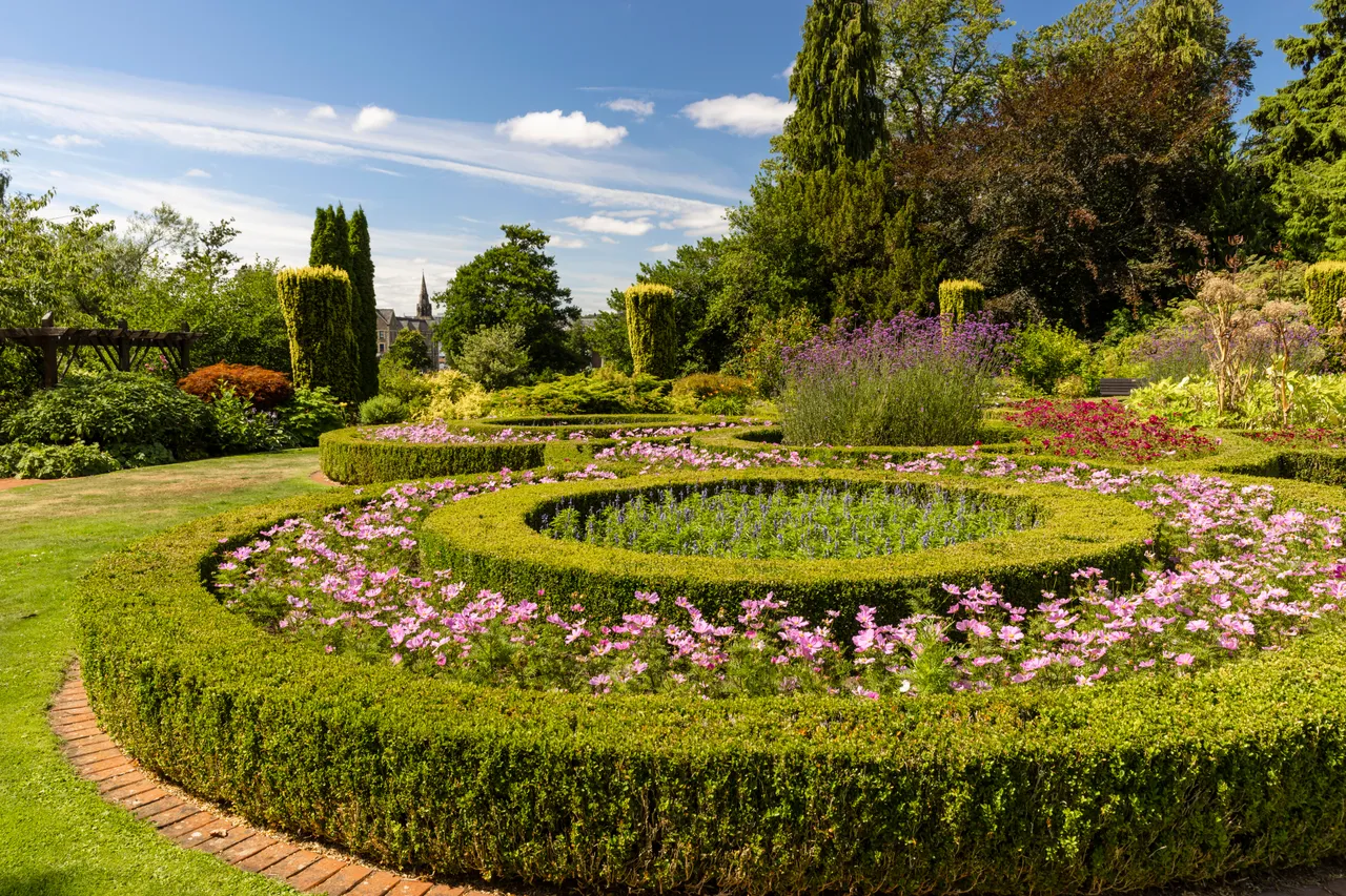 Rodney Gardens, Perth