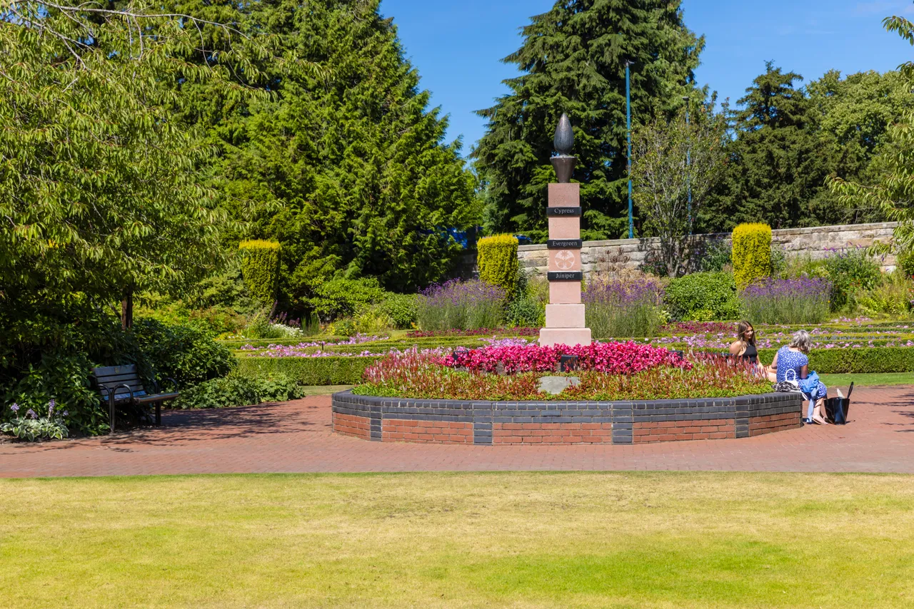 Rodney Gardens, Perth