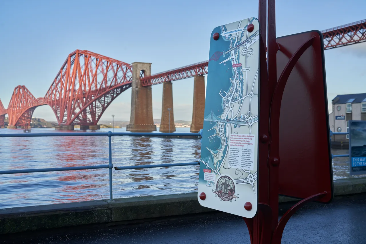 The Forth Bridges Trail, North and South Queensferry and Forth Road Bridge
