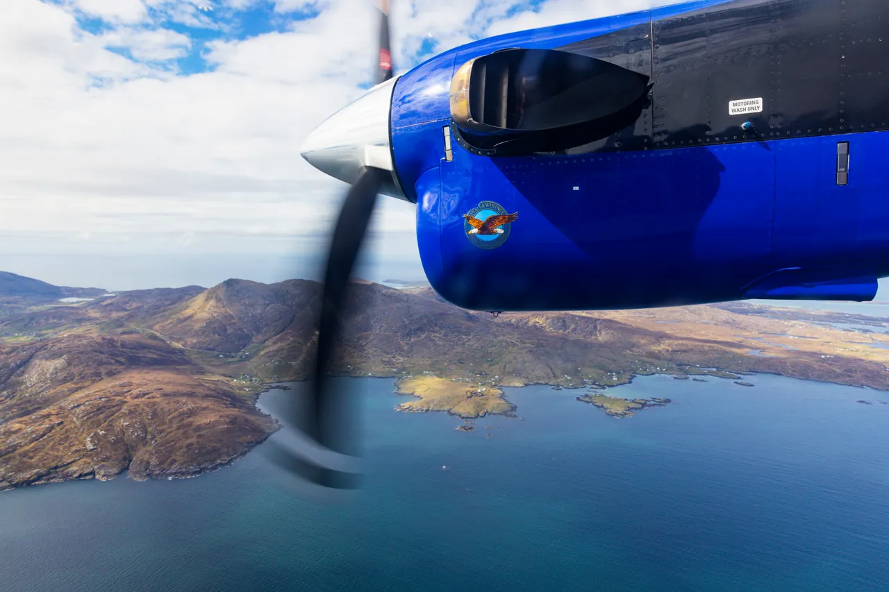 Loganair flight to Barra