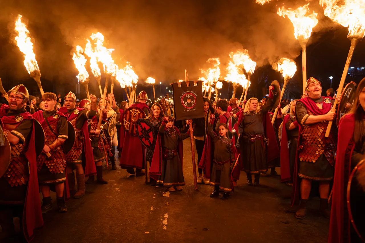 Edinburgh Hogmanay Torchlight Procession