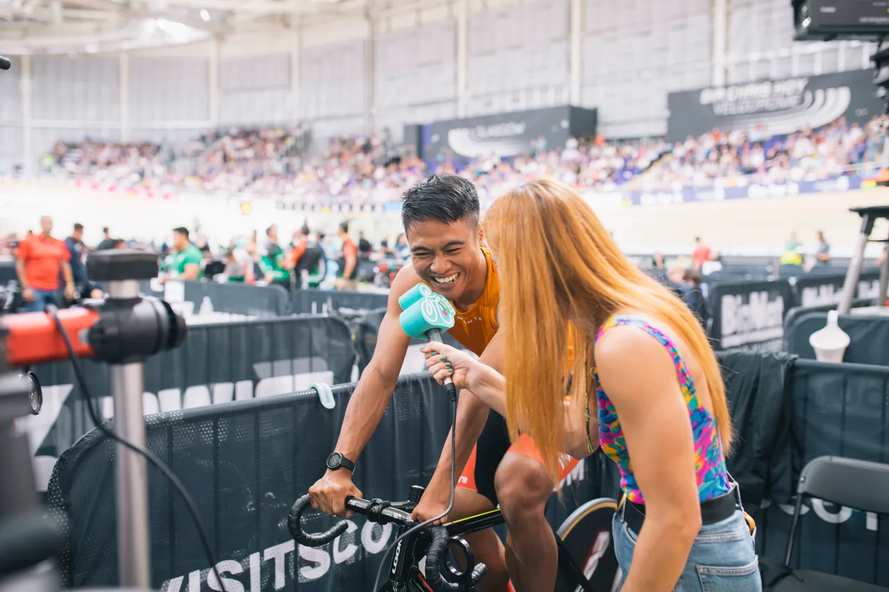2023 UCI Cycling World Championships - Day 1 - Squiggly Bike TV
