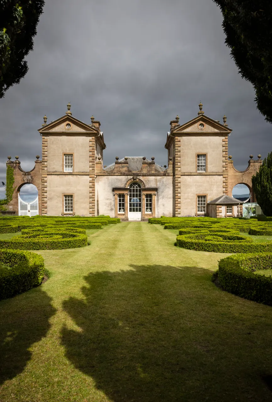 Chatelherault Country Park