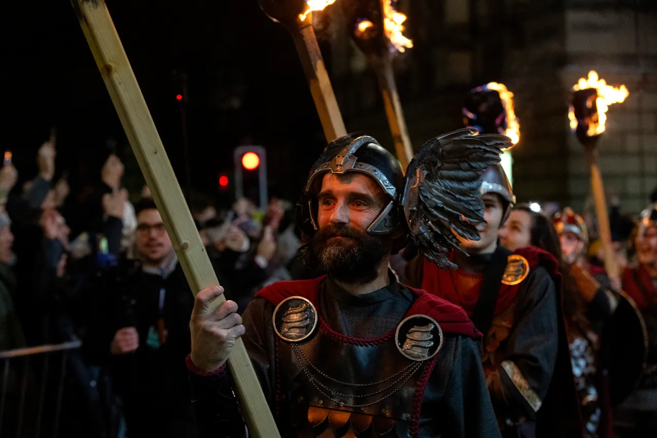Edinburgh Hogmanay Torchlight Procession