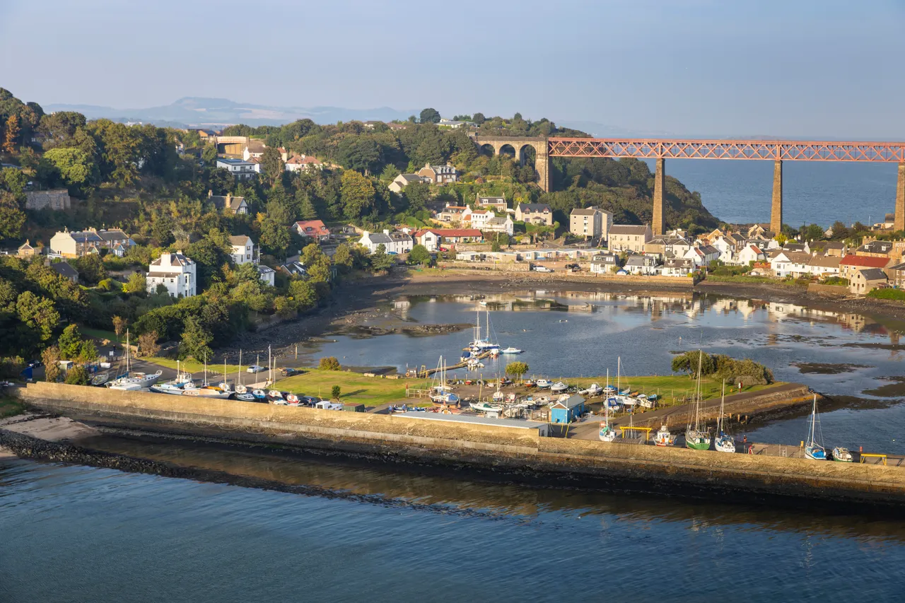 North Queensferry Viewpoint (Forth Bridge)