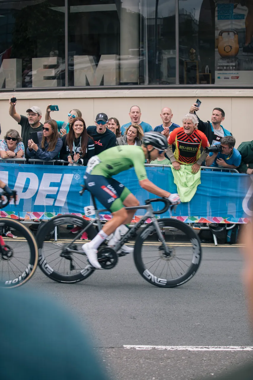 2023 UCI Cycling World Championships - Day 4 - Squiggly Bike TV - Road