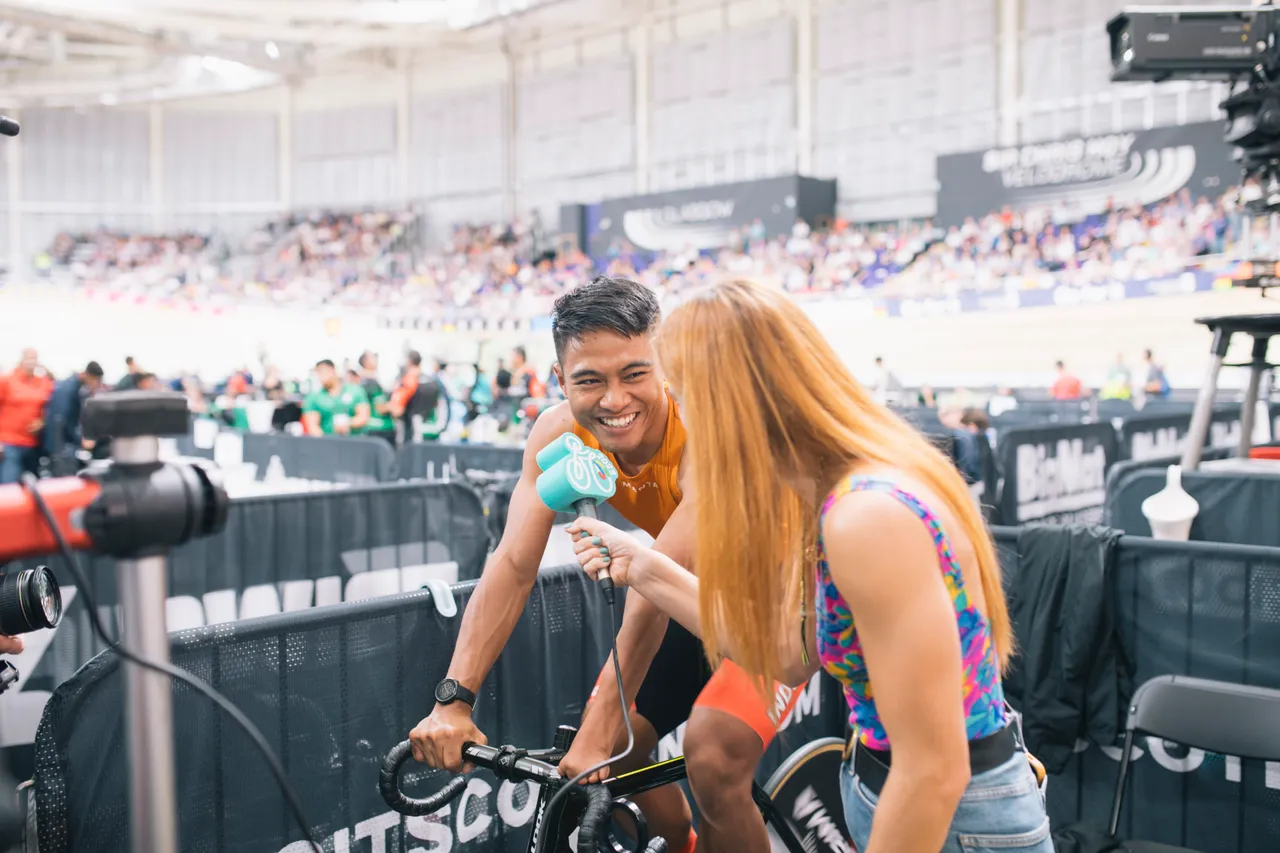 2023 UCI Cycling World Championships - Day 1 - Squiggly Bike TV