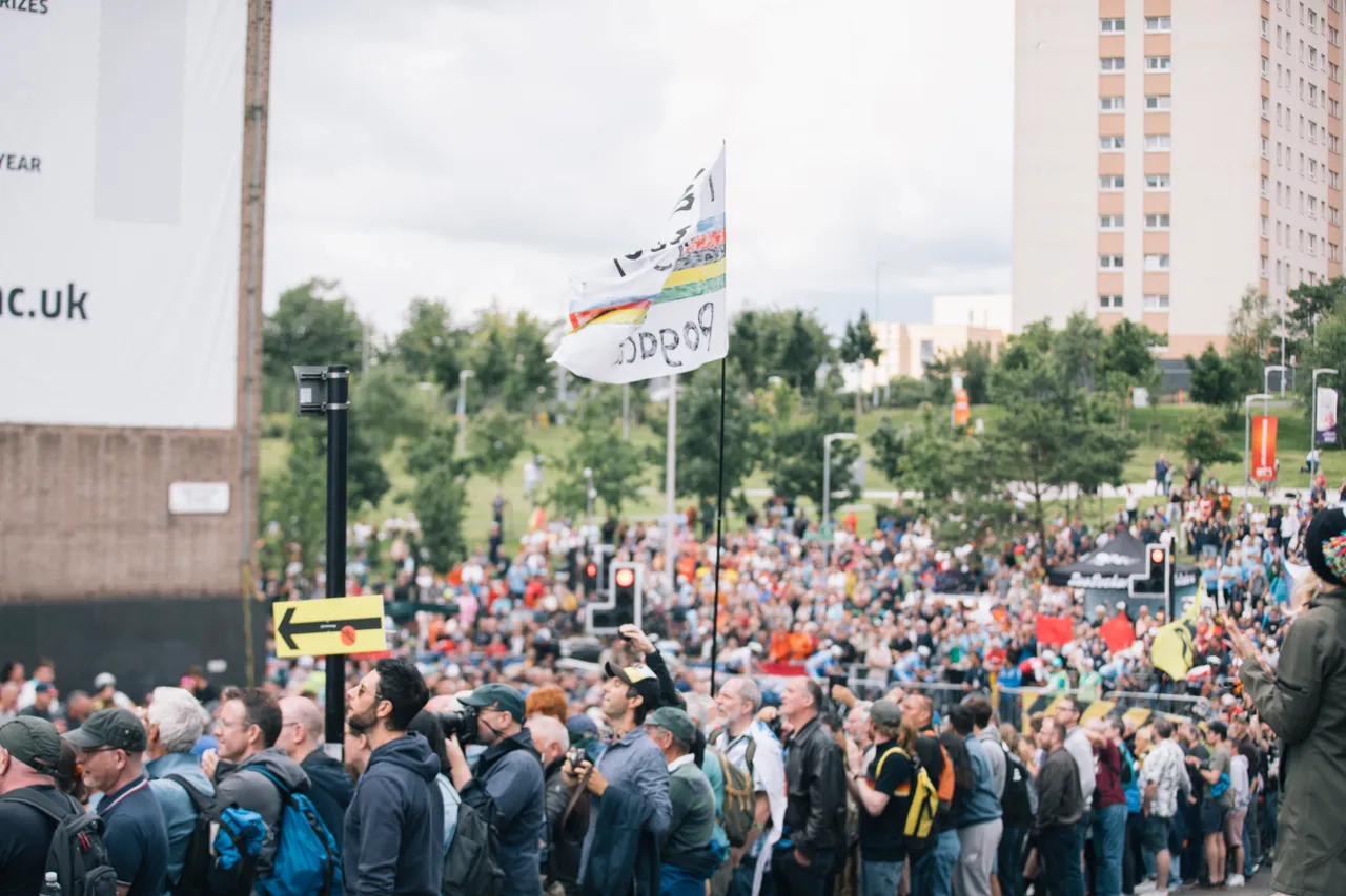 2023 UCI Cycling World Championships - Day 4 - Squiggly Bike TV - Road