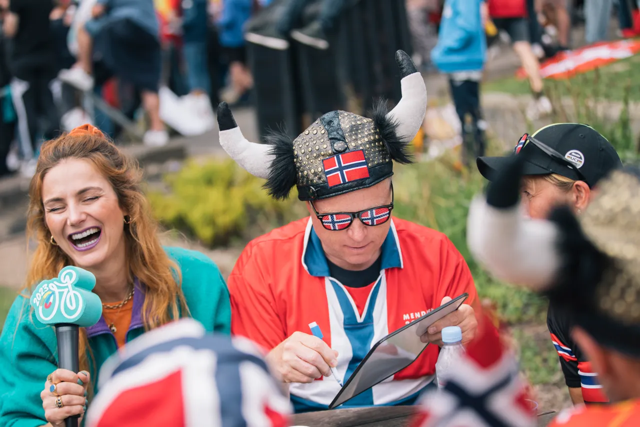 2023 UCI Cycling World Championships - Day 4 - Squiggly Bike TV - Road