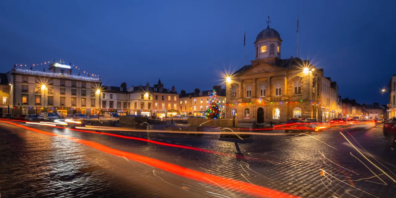 The Square, Kelso