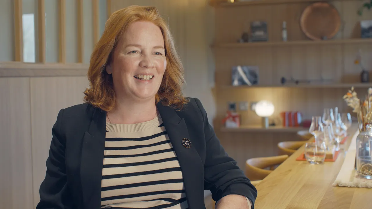 Rosebank Distillery - Elizabeth Gunn