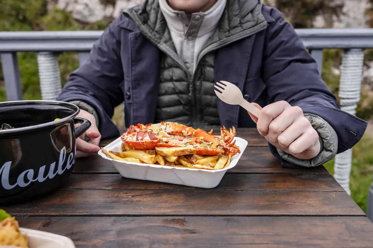 The Creel Seafood Bar
