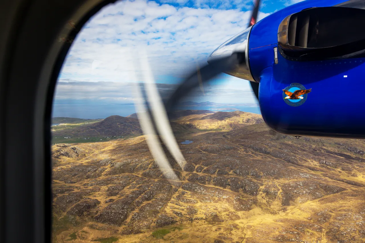 Loganair flight to Barra