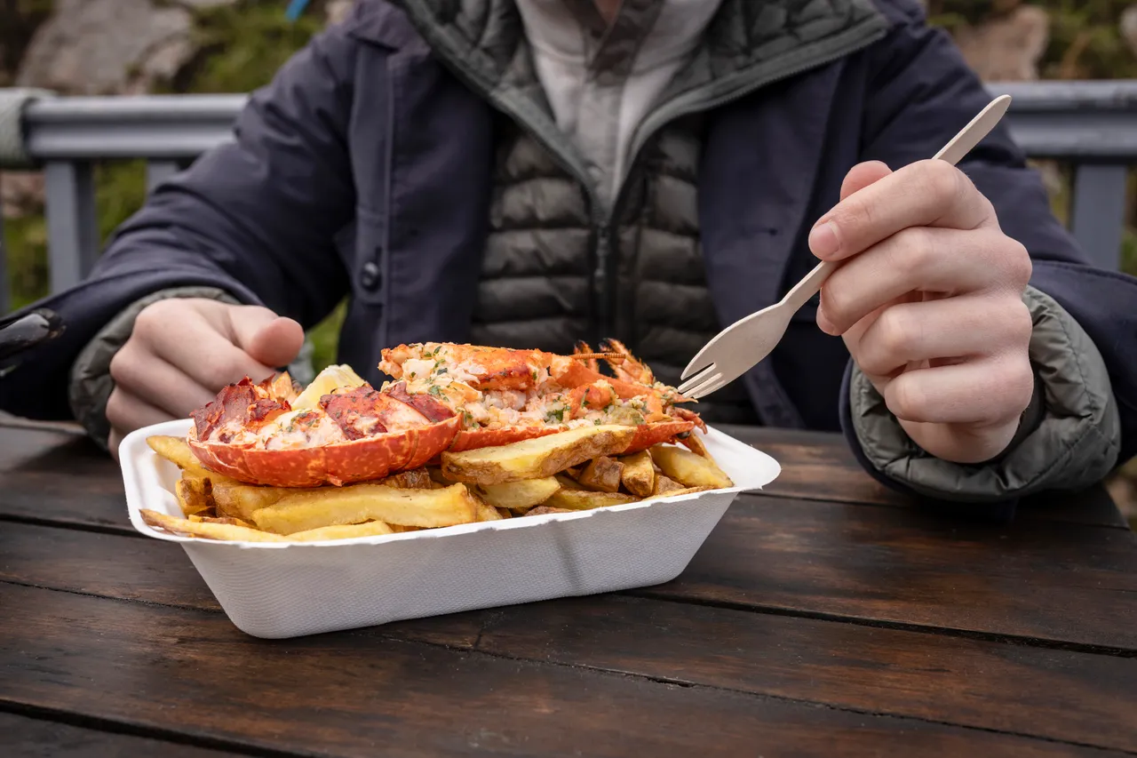 The Creel Seafood Bar