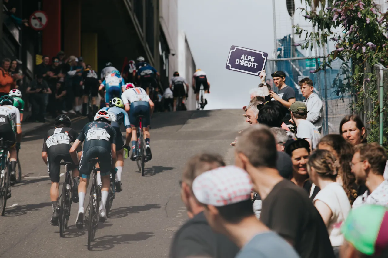 2023 UCI Cycling World Championships - Road Race Glasgow Street Signs