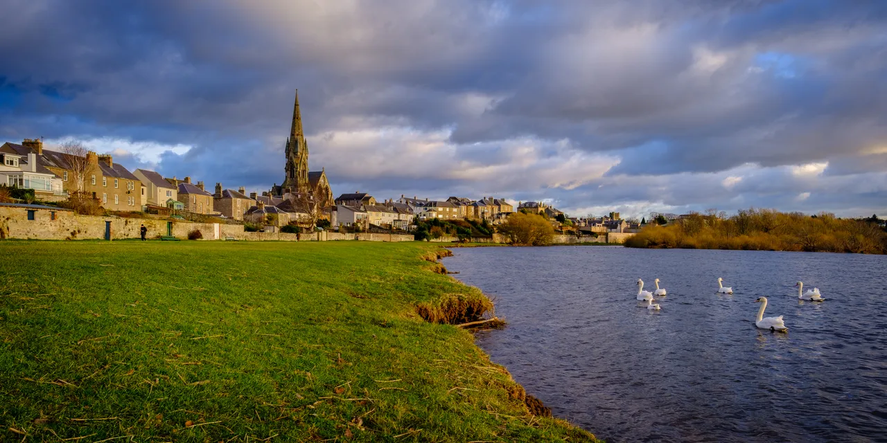 The Cobby Riverside Walk